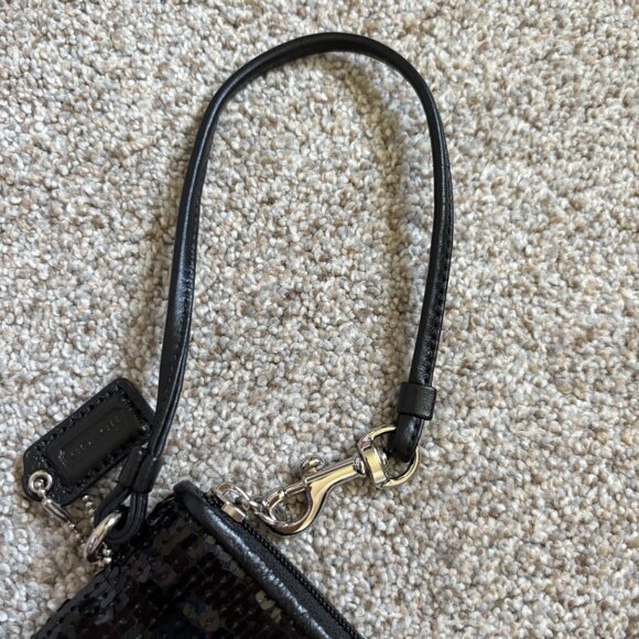 Coach Sequin Wristlet Black Sequins - Picture 5 of 9